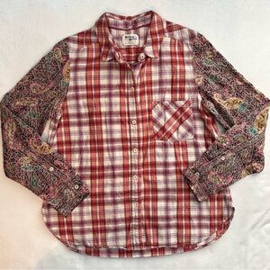 Holding Horses Shirt Size L Mixed Media Embroidered Sleeves Button-Up Multicolor